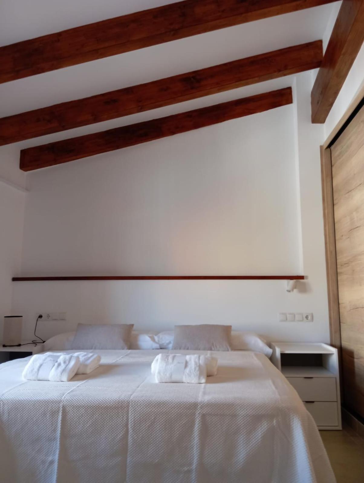 Apartamentos Turisticos La Bodegueta Utiel Esterno foto